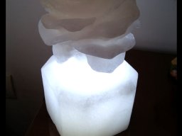 گل سنگی چراغ دار